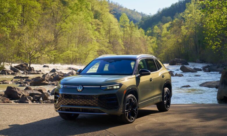 2026 VW Tiguan SEL R-Line Turbo Offers More Powerful Engine & New Styling 2026 VW Tiguan SEL R-Line Turbo Offers More Powerful Engine & New Styling