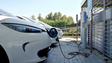 Electric Vehicle Charging Options: Home vs Public Charging